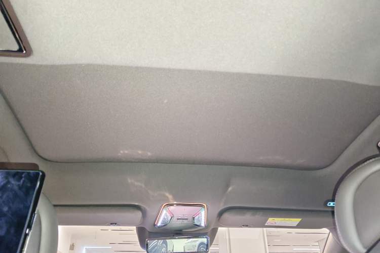 Used Denza Z9 2024 1100 km All-Wheel-Drive Ultra Version