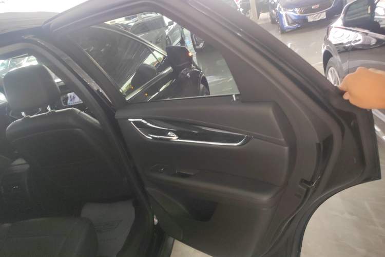 Used Cadillac XT5 2022 2.0T Two-Wheel Drive Luxury Version