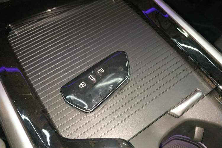 Used Volkswagen Passat 2025 Pro 380TSI Starry Dragon Luxury Edition
