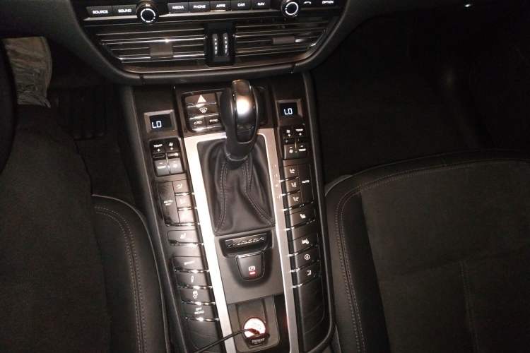 Used Porsche Macan 2020 Macan 2.0T