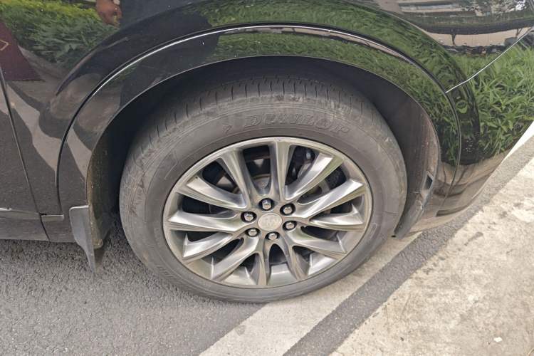 Used Buick Enclave 2020 28T Four-Wheel Drive Prestige Version Right Front Wheel Hub