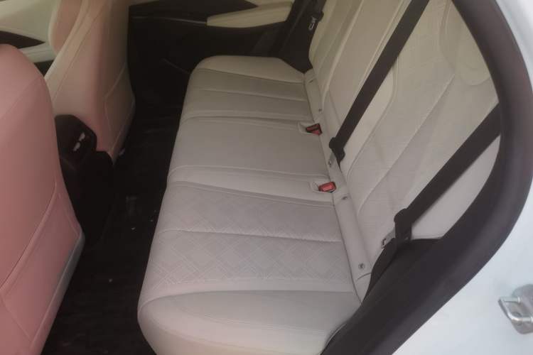 Used BYD Qin PLUS 2025 DM-i Smart Drive 120KM Superior Model