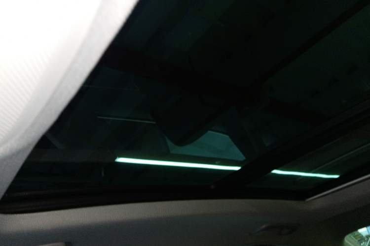 Used Audi A4L 2022 40 TFSI Luxury Dynamic Model Headliner