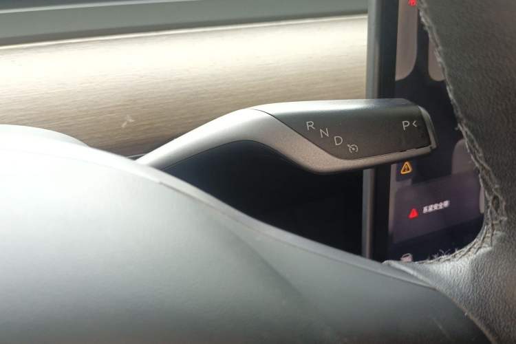 Used Tesla Model 3 2022 Performance High-Performance All-Wheel-Drive Version Gear Lever