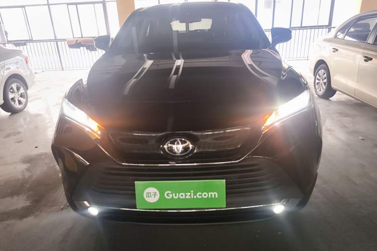 Used Toyota Harrier 2022 2.0L CVT Two-Wheel Drive Luxury Edition
