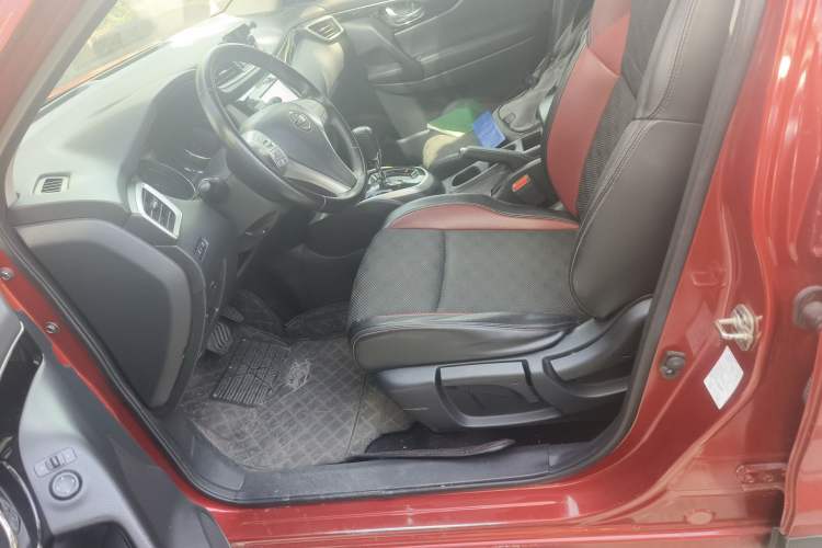 Used Nissan Qashqai 2017 2.0L CVT Smart Enjoyment Version China V Standard Left Front Seat