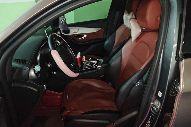 Used Mercedes-Benz GLC Coupe 2017 GLC 200 4MATIC Coupe SUV Left Front Seat