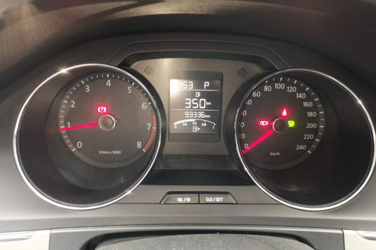 Used Volkswagen Bora 2013 1.6L Automatic Fashion Model