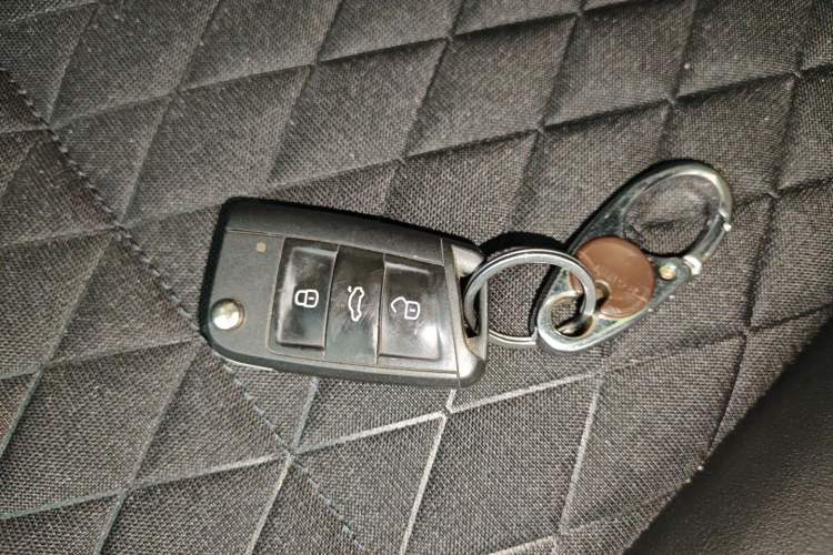 Used Skoda Karoq 2019 TSI280 Smart Drive Deluxe Edition China VI Standard Vehicle Key