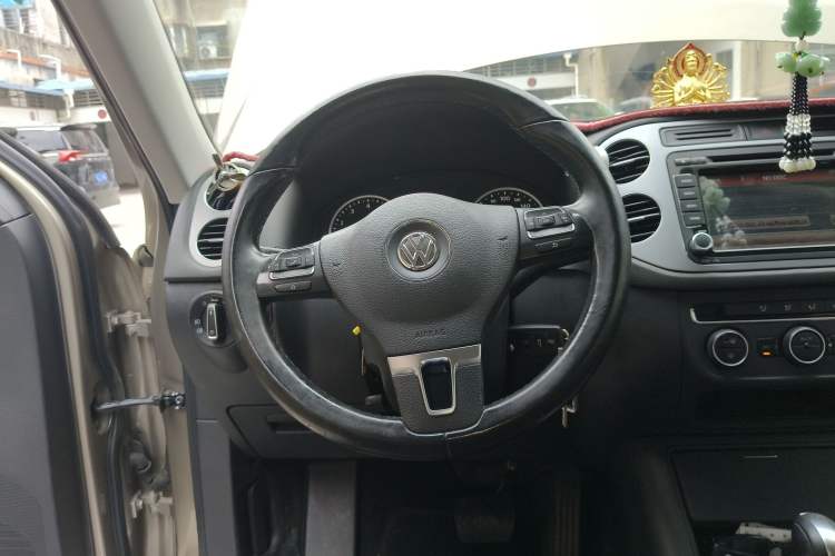 Used Volkswagen Tiguan L 2015 1.8TSI Automatic Two-Wheel Drive Comfort Edition