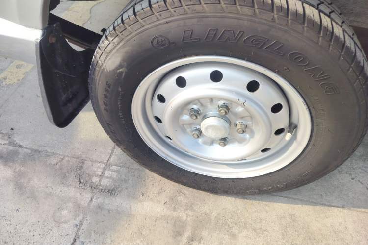 Used Wuling EV50 2021 Van Logistics Vehicle - Huishitong Penghui 43.2 kWh Li-Ion Electric Control System
