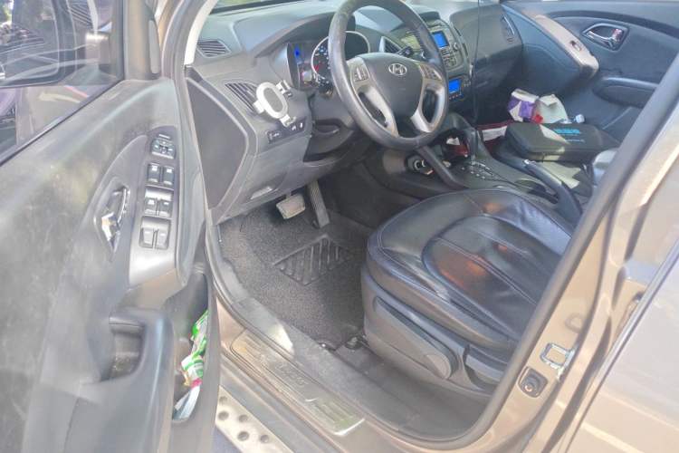 Used Hyundai ix35 2012 2.0L Automatic Two-Wheel Drive Elite Edition GLS