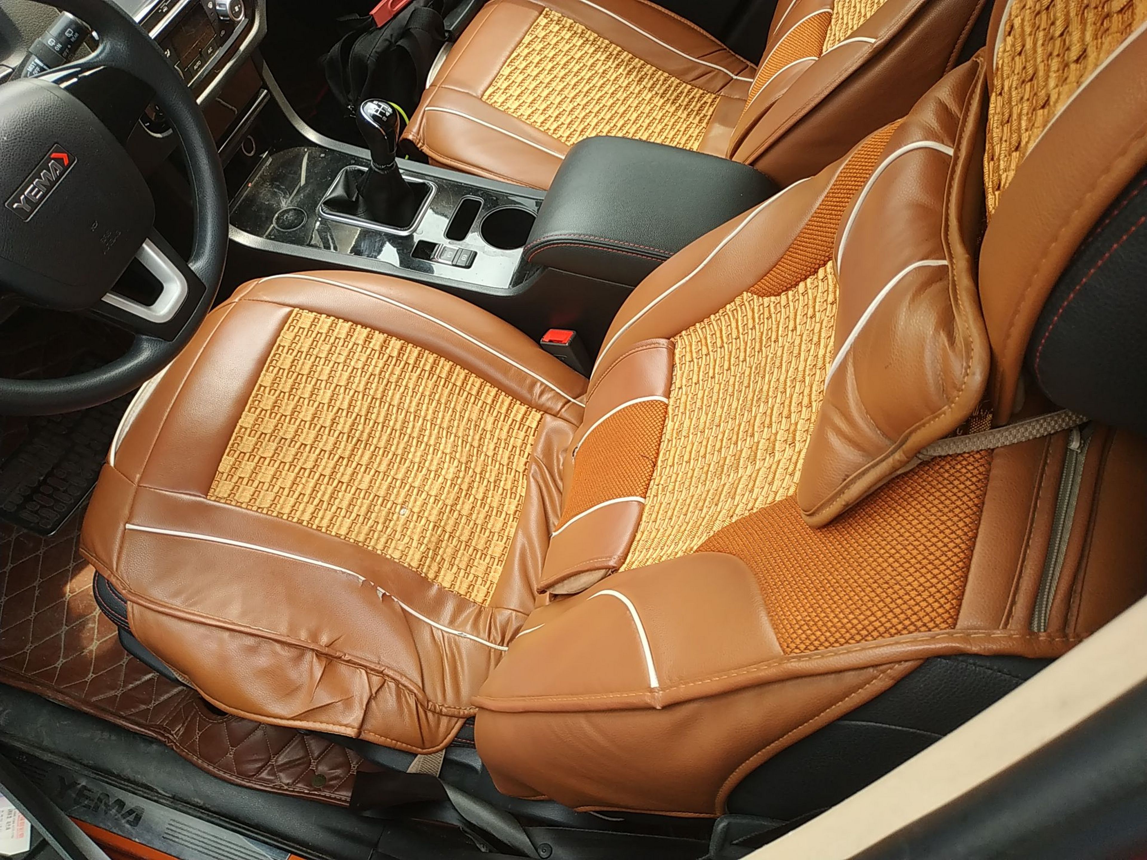Interior delantero