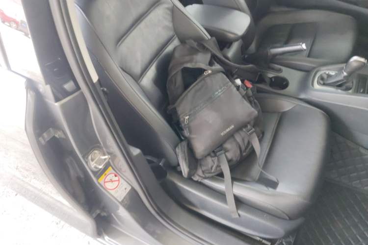 Used Volkswagen Sagitar 2014 1.4TSI Automatic Luxury Model Right Front Seat