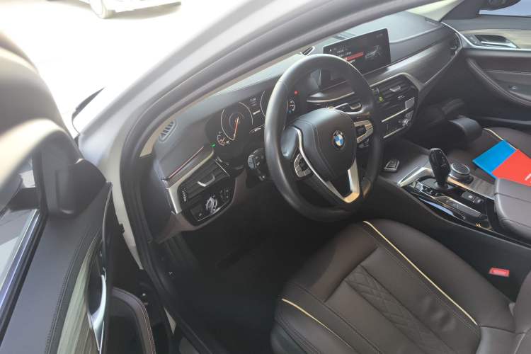 Used BMW 5 Series New Energy 2019 Updated Version 530Le Luxury Package Driver Seat