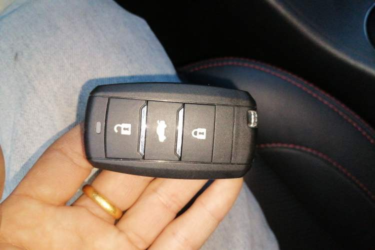 Used CHANGAN CS75 2016 1.5T Manual FENGSHANG Model