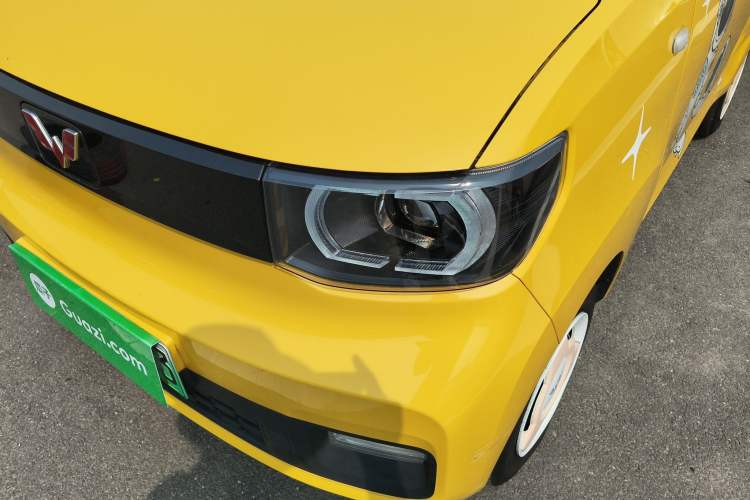 Used Wuling Hongguang MINIEV 2021 Macaron Premium Model – Lithium Iron Phosphate Left Front Headlight