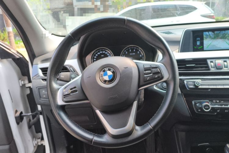 Used BMW X1 2019 sDrive20Li Leading Model Steering Wheel