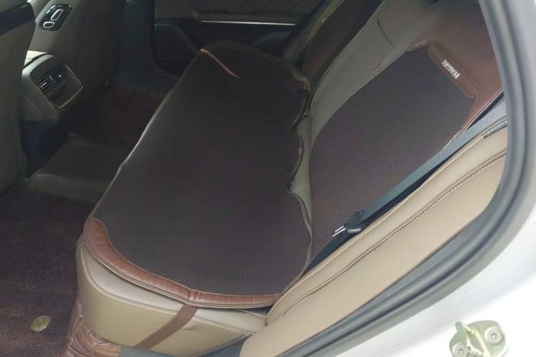 Used BYD Han 2023 EV Champion Edition 506KM Front-Wheel-Drive Premium Model Left Rear Seat