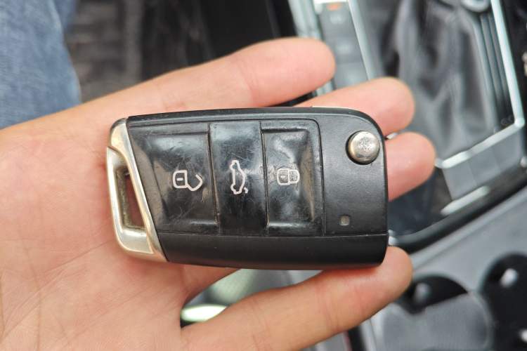 Used Volkswagen Tayron 2020 330TSI Two-Wheel Drive Luxury Smart Connectivity Version