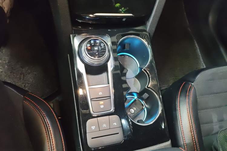 Used Ford Escape 2024 EcoBoost 245 Four-Wheel Drive ST-Line Pro Trim
