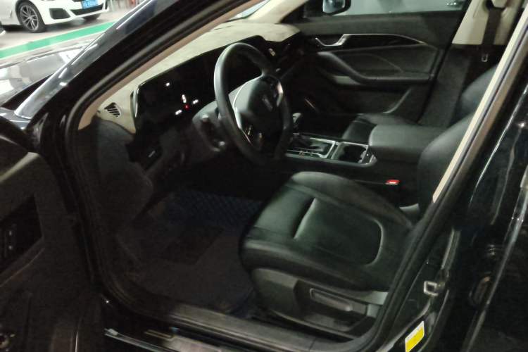 Used Bestune B70 2022 Third Generation 1.5T Automatic Enjoyment Version Left Front Seat