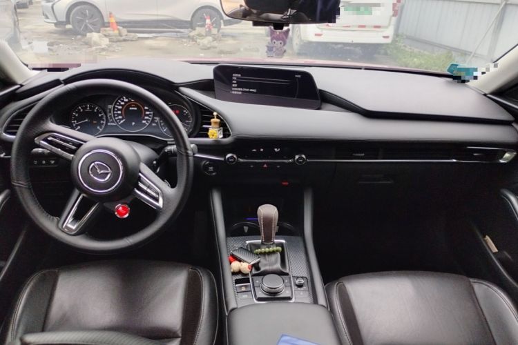 Used Mazda 3 Axela 2020 2.0L Automatic Zhiya Edition Center Console