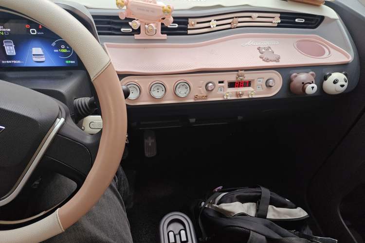 Used Wuling Hongguang MINIEV 2022 Macaron Premium Model – Lithium Iron Phosphate