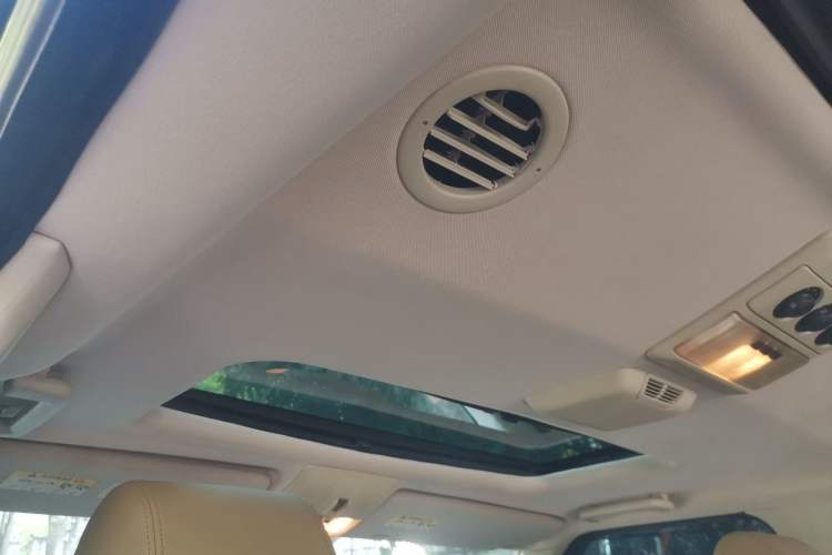 Used Land Rover Discovery 2010 4.0 V6 HSE Gasoline Model
