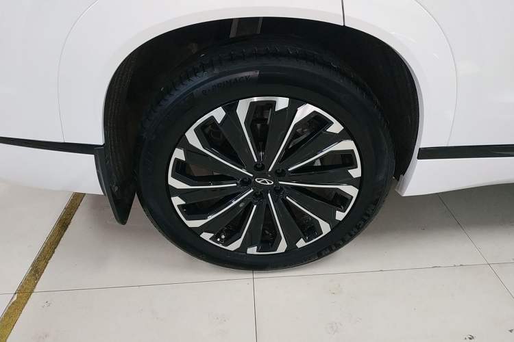 Used Chery Tiggo 9 2023 2.0T Dual-Clutch Two-Wheel Drive Prestige Version 5 Seats