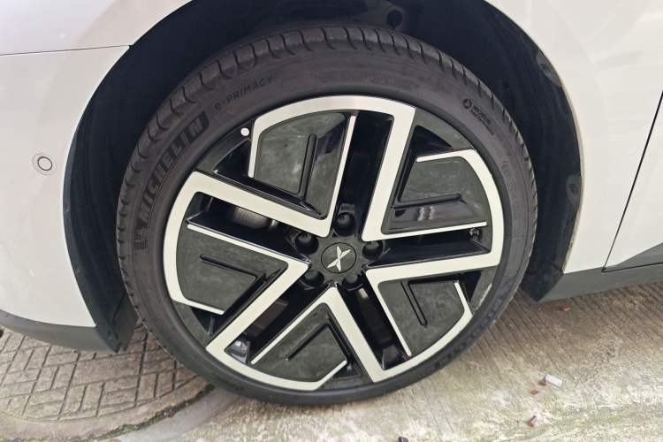 Used XPeng MONA M03 2025 600 with Ultra-Long Range Max Left Front Wheel Hub