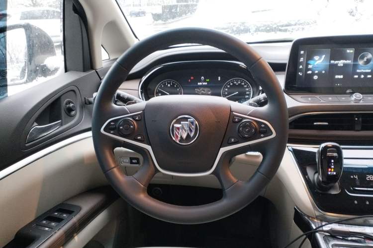 Used Buick GL8 2023 Land Executive Class Smart Enjoyment Model
