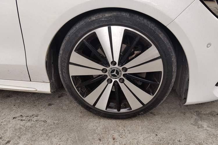 Used Mercedes-Benz CLA 2017 Facelifted CLA 200 Stylish Edition
