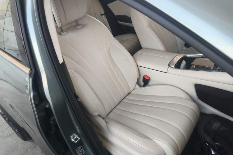 Used EXEED Lingyun 2024 300T Two-Wheel Drive Starlight Edition
