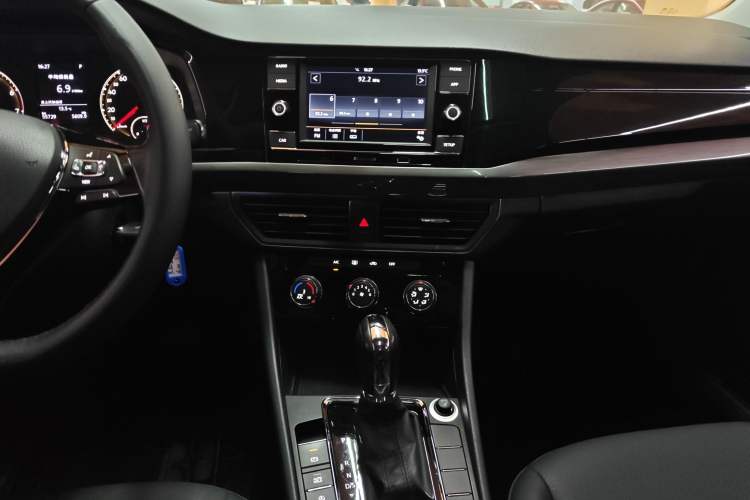 Used Volkswagen Bora 2019 Revised Version 1.5L Automatic Comfort Edition China VI Standard
