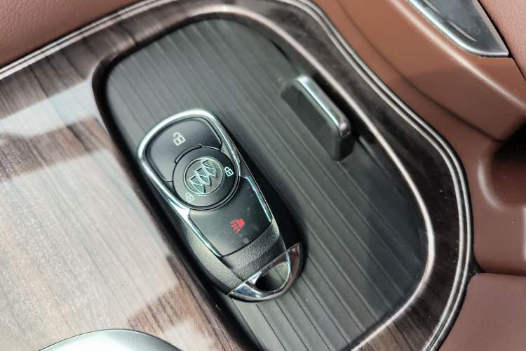 Used Buick Envision 2017 20T Two-Wheel Drive Elite Version
