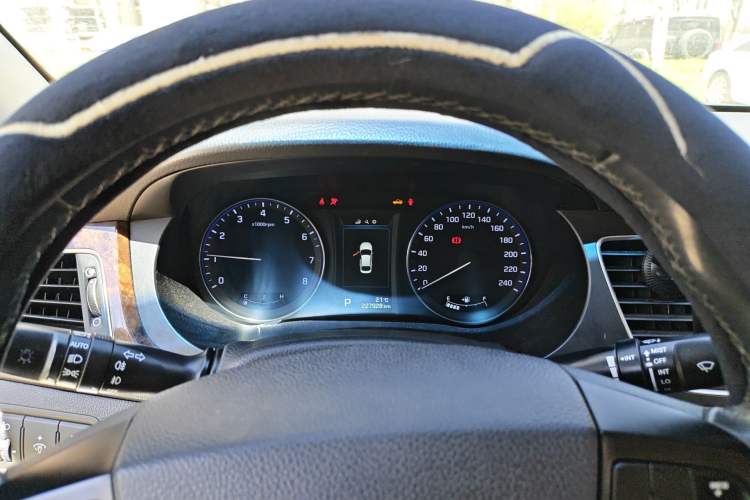 Used Hyundai Mistra 2014 1.8L Automatic Deluxe DLX Model Instrument Cluster