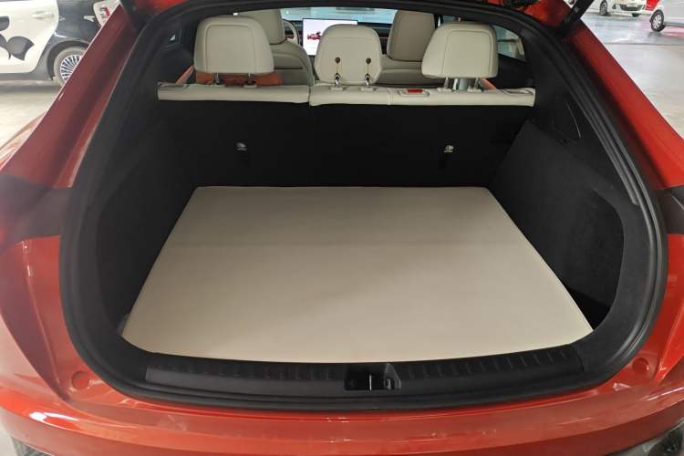 Used ONVO L60 2024 60 kWh Rear-Drive Version
