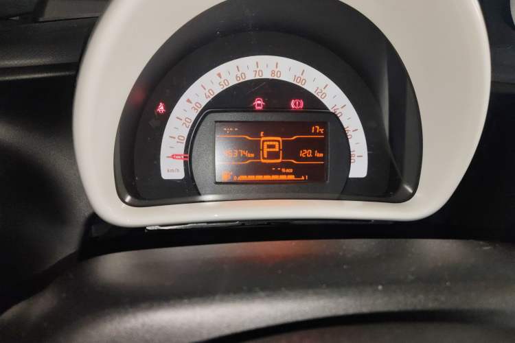 Used smart fortwo 2015 1.0L 52 kW hardtop Dynamic version Instrument Cluster