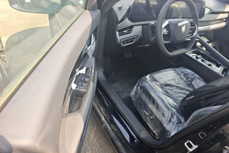 Used Bestune B70 2024 Dragon Edition 1.5T Leading Model
