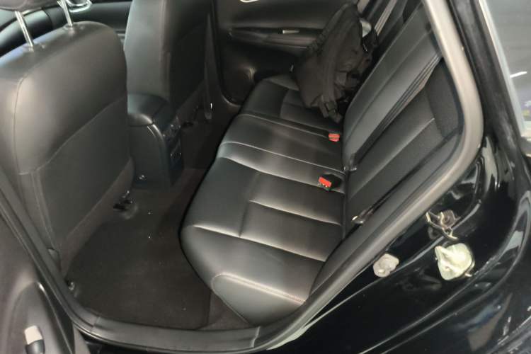 Used Nissan Sylphy 2022 Classic 1.6XL CVT Luxury Edition Left Rear Seat