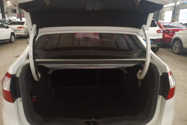 Used Ford Fiesta 2013 Sedan 1.5L Manual Fashion Edition
