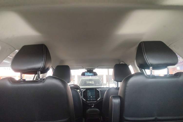 Used Baojun 530 2020 1.5T CVT Luxury Connected Version 6 Seats