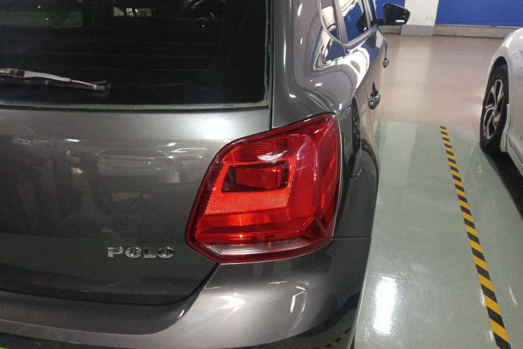 Used Volkswagen Polo 2014 1.4L Automatic Comfort Edition
