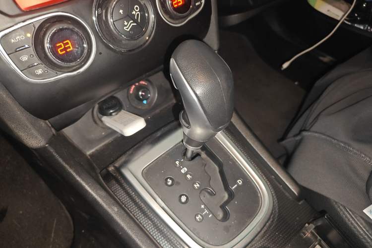 Used Citroen C4L 2013 1.6 THP Automatic Impression Edition
