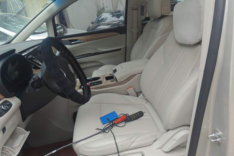 Used Buick GL8 2018 ES 28T Comfort Model China VI Standard