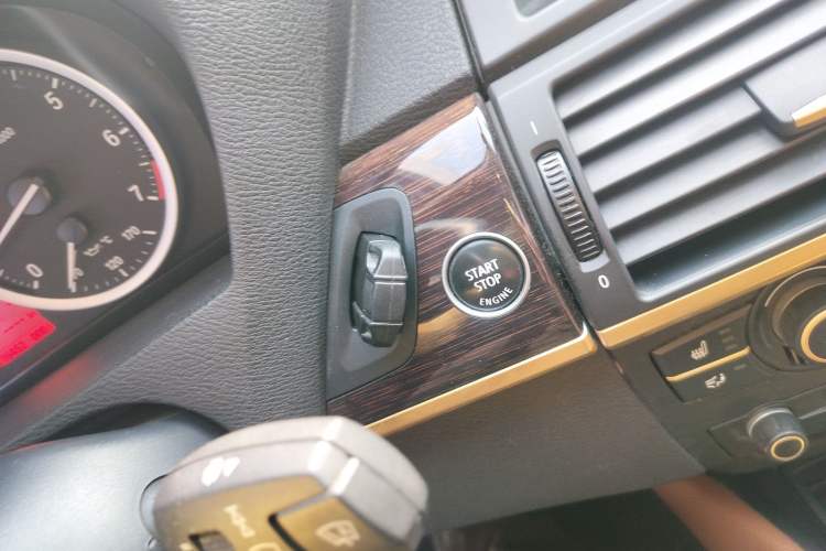 Used BMW X6 2009 xDrive50i
