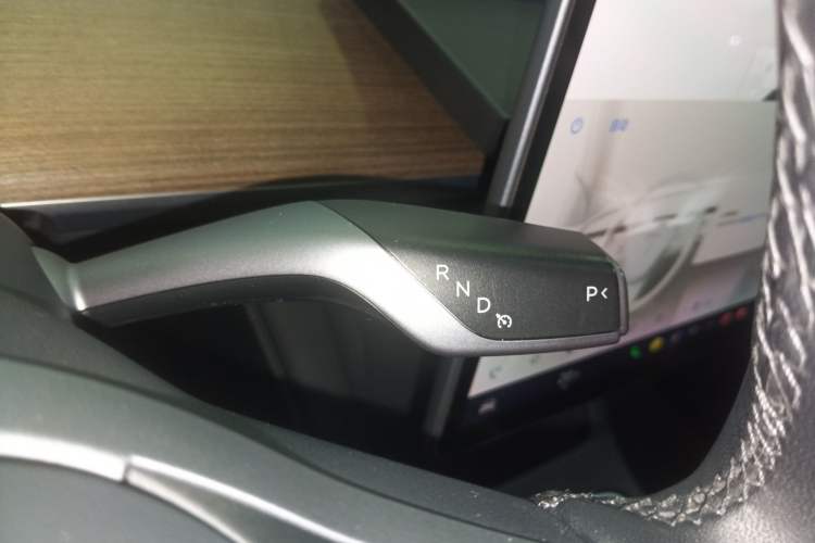 Used Tesla Model Y 2022 Rear-Wheel-Drive Version
