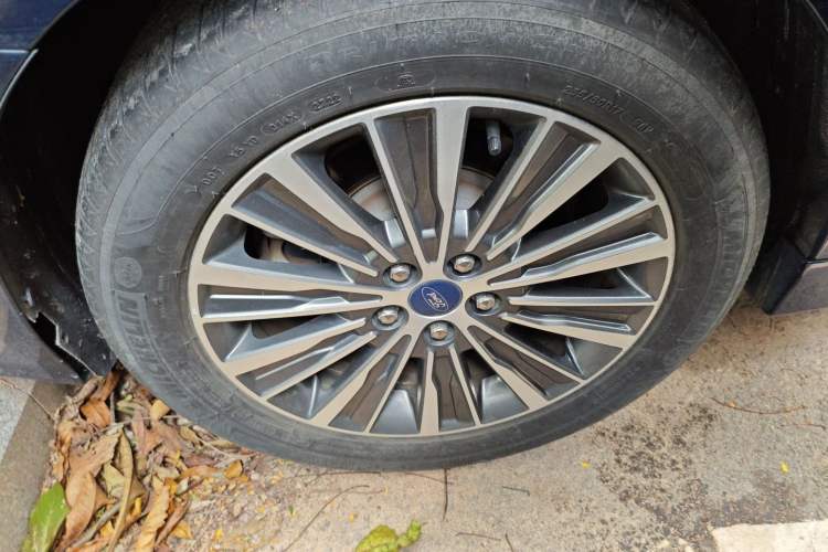 Used Ford Mondeo New Energy 2018 2.0 PHEV Smart-Controlled Fashion Edition China VI Standard
