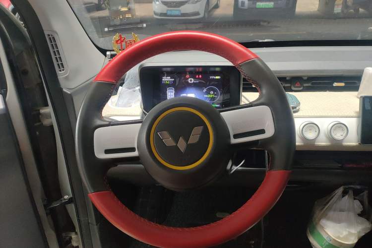 Used Wuling Hongguang MINIEV 2022 GAMEBOY 300km Enthusiast Model with Lithium Iron Phosphate
